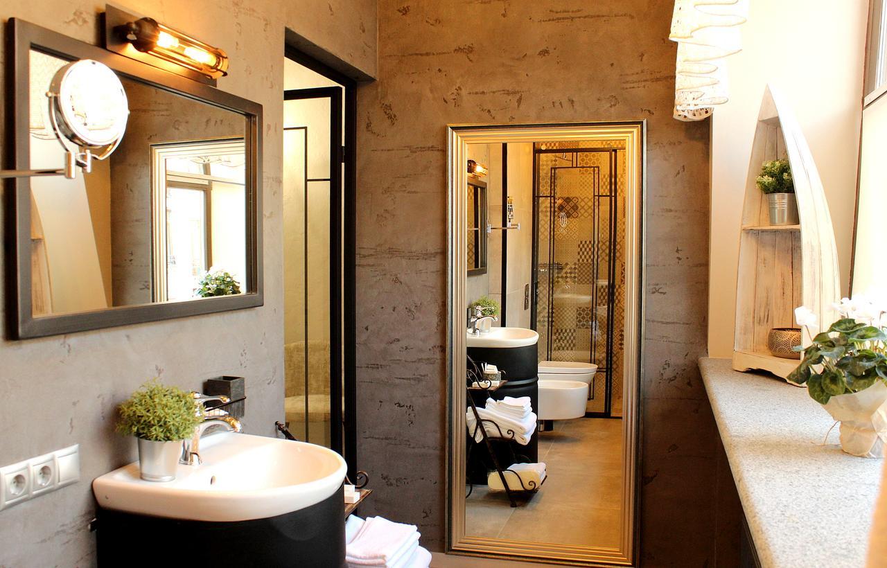 Manna Boutique Hotel (Adults Only) Kyiv Exterior photo